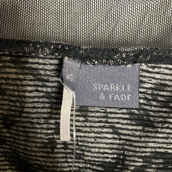 Sparkle and Fade Urban Outfitters Mesh Grunge Crop Top - Picture 3 of 4